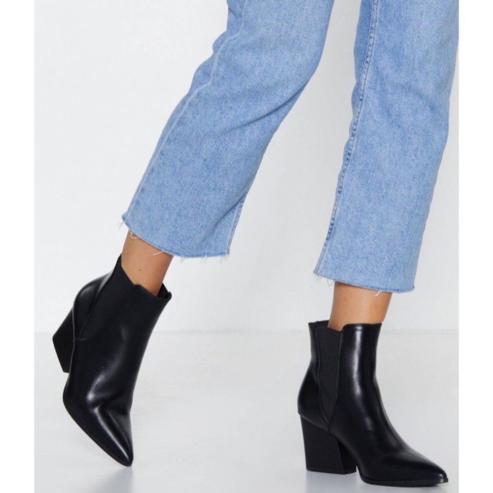 Kendal & Kylie Finnigan bootie (only worn once!)
